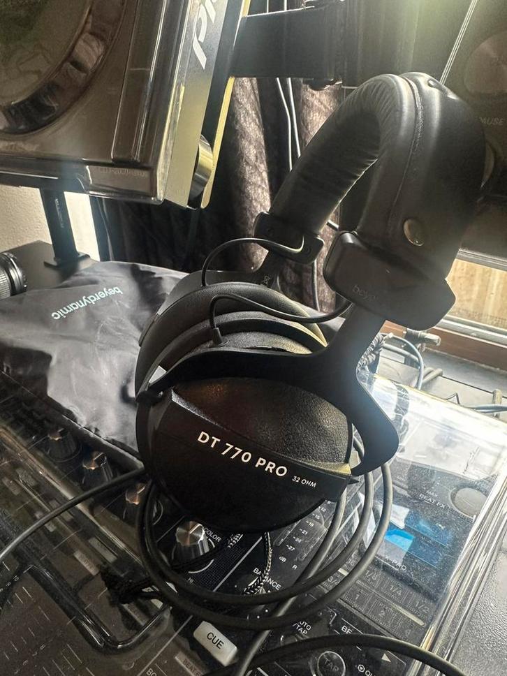 Beyerdynamic DT770 PRO 32 ohm, Audio, Tv en Foto, Koptelefoons, Zo goed als nieuw, Ophalen