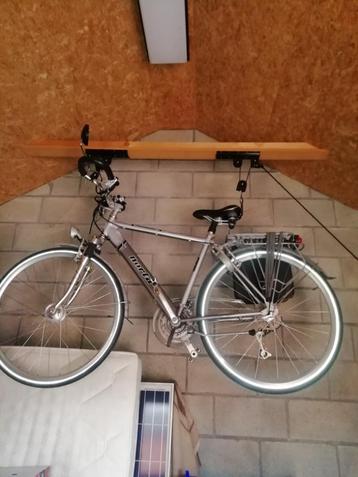 Herenfiets beschikbaar voor biedingen