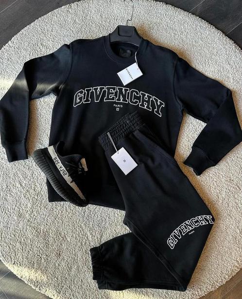 Givenchy Trainingspak, Kleding | Heren, Heren-kledingpakketten, Nieuw, Ophalen of Verzenden