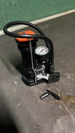 Voetpomp, Ophalen, Gebruikt, Bal