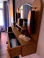 Vintage wandkastje met spiegel, laatjes en borstels, Ophalen of Verzenden, Overige vormen, 50 tot 100 cm, Minder dan 100 cm