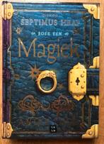 Magiek - Septimus Heap - boek 1 (meeslepend, leuk cadeau)!, Boeken, Ophalen of Verzenden, Zo goed als nieuw