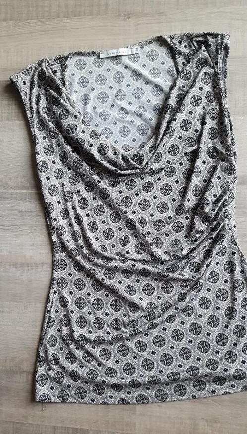 top Lola Liza maat 36, Kleding | Dames, Tops, Zo goed als nieuw, Maat 36 (S), Ophalen of Verzenden