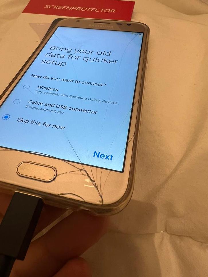 Samsung Galaxy J3 2017 Goud - Barst - 100% functioneel, Telecommunicatie, Mobiele telefoons | Samsung, Zo goed als nieuw, Overige modellen