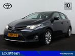 Toyota Auris 1.8 Hybrid Dynamic | Navigatie | Cruise&Climate, Te koop, Zilver of Grijs, Hatchback, Gebruikt