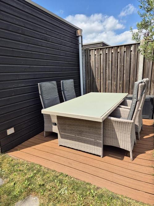 Wicker Tuinset met Tafel en 4 Stoelen, Tuin en Terras, Tuinsets en Loungesets, Zo goed als nieuw, Tuinset, Wicker, 4 zitplaatsen