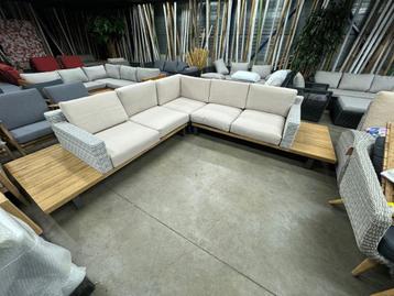 Loungeset Whito - Wicker icm Hout - 5 Persoons - All season