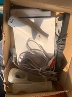 Nintendo Wii met 2 originele controllers, Spelcomputers en Games, Spelcomputers | Nintendo Wii, Ophalen of Verzenden, Gebruikt