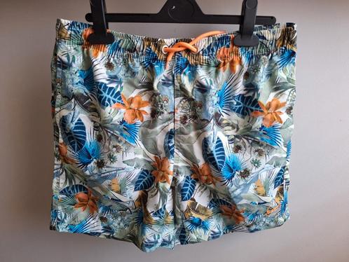 Mooie zwembroek, zwemshort van Vingino in maat 176, Kinderen en Baby's, Kinderkleding | Kinder-zwemkleding, Zo goed als nieuw