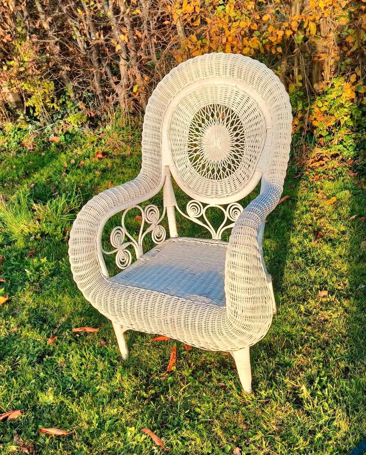 Charmante Rieten rotan Fauteuil, Antiek en Kunst, Antiek | Meubels | Stoelen en Banken, Ophalen