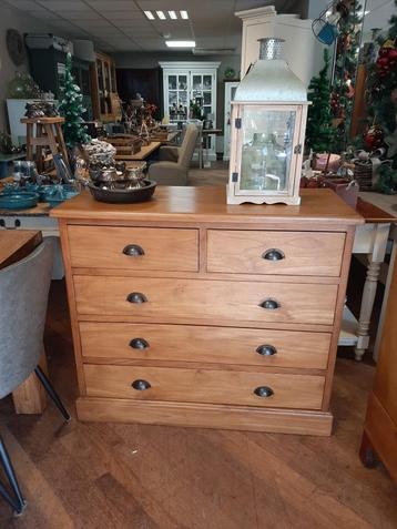 Prachtige houten ladekast 5 lades beschikbaar voor biedingen