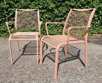 2 Apple Bee Hawaii dining tuinstoelen kleur zalm beschikbaar voor biedingen