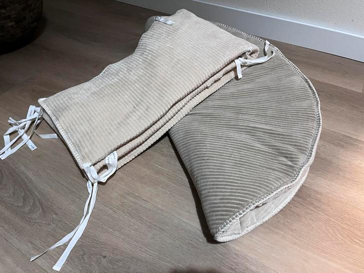 Koeka Boxkleed Rond + Boxbumper - Beige Set, Kinderen en Baby's, Boxen, Zo goed als nieuw, Rond, Boxkleed, Ophalen of Verzenden