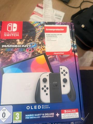 Switch OLED + Mario Kart 8 Deluxe + Nintendo Switch Online 1