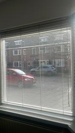 Grijs/wit aluminium jaloezieën 25mm, Huis en Inrichting, Ophalen, Gebruikt, Grijs, 100 tot 150 cm
