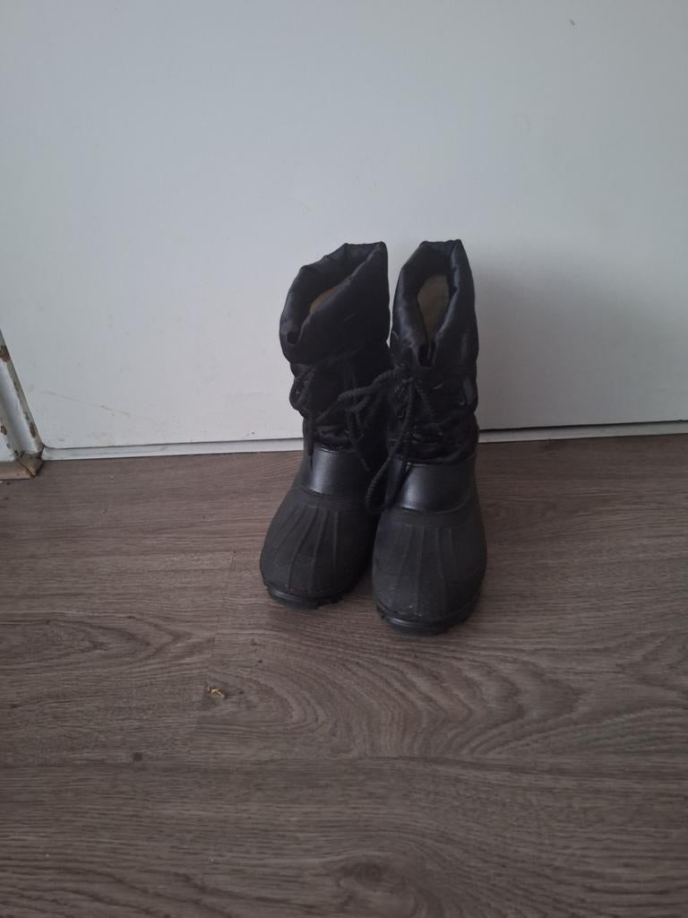 Leuke snowboots maat 31, Gebruikt, Jongen of Meisje, Ophalen of Verzenden, Laarzen