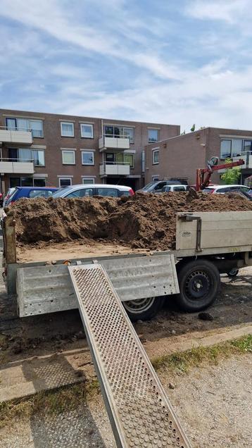 Grond afvoeren regio nijmegen beuningen wijchen aanhanger beschikbaar voor biedingen