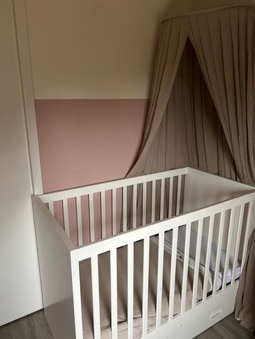 Baby bedje (wit) beschikbaar voor biedingen