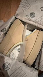 UGG Tazz Sand maat 39, Kleding | Dames, UGG, Beige, Nieuw, Ophalen of Verzenden