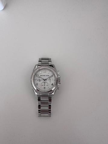 Michael Kors beschikbaar voor biedingen