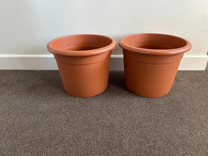 GLOEDNIEUW !! 2 Terra Cotta Bloempotten., Tuin en Terras, Bloempotten, Nieuw, Kunststof, Binnen, Balkon, Tuin, Minder dan 40 cm