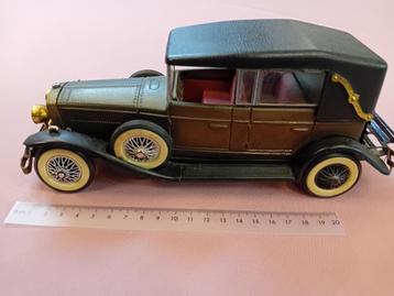 3 bijzondere modellen: Lincoln, Racewagen en Trike beschikbaar voor biedingen