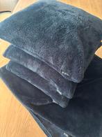 Donkerblauwe Plaid + 3 Kussens (50x50) Nieuw!, Ophalen of Verzenden, Nieuw