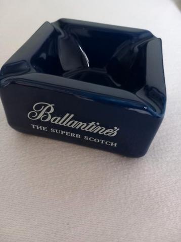 Ballantine's the superb scotch keramische blauwe asbak  beschikbaar voor biedingen