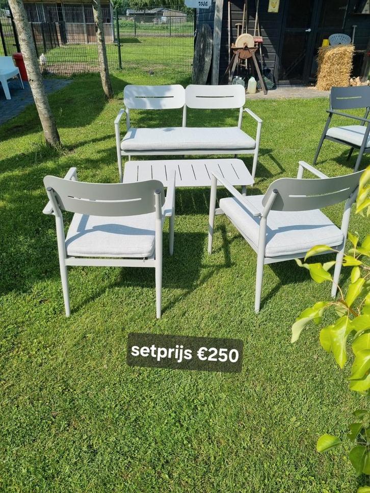 🌞Garden impressions tuinset in de kleur taupe En antraciet, Tuin en Terras, Tuinmeubel-accessoires, Nieuw, Ophalen