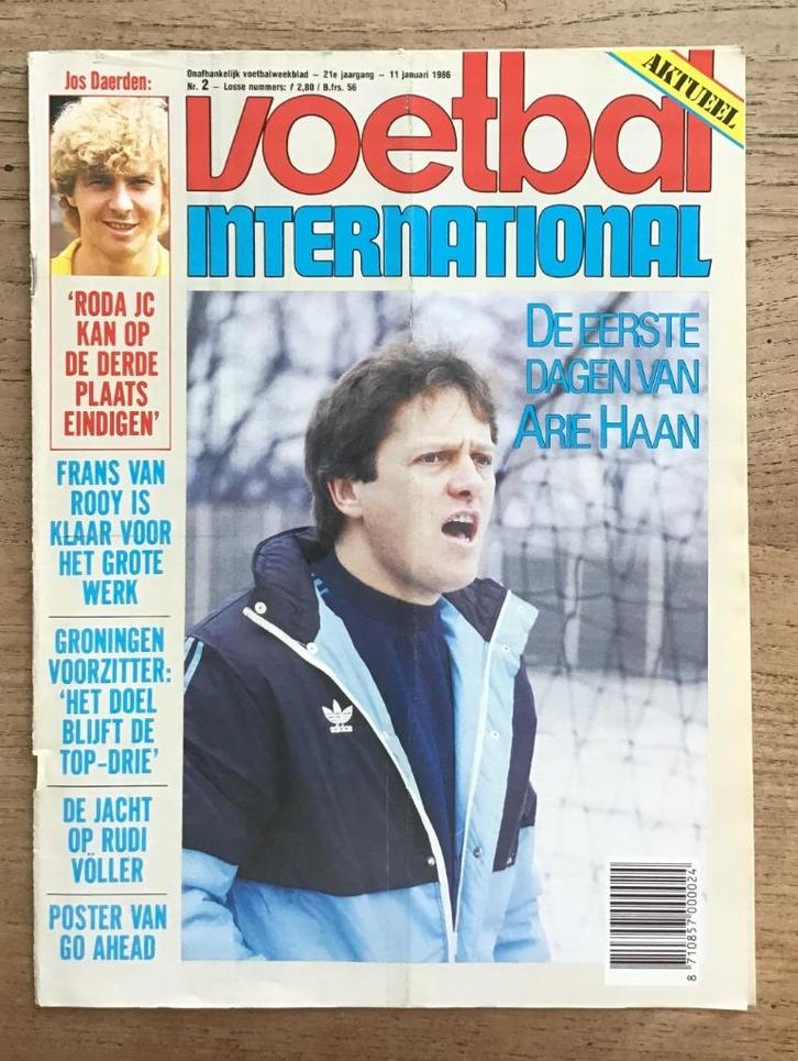 Voetbal International VI Div. tijdschriften uit 1986 / €1,50, Verzamelen, Sportartikelen en Voetbal, Zo goed als nieuw, Boek of Tijdschrift