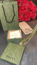 Gucci sieraden set- inclusief volledige verpakking, Ophalen of Verzenden, Zo goed als nieuw, Goud, Overige materialen
