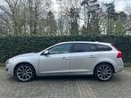 Volvo V60 1.6 T3 Goed onderhouden!, Auto's, Volvo, Voorwielaandrijving, Stof, 4 cilinders, 150 pk