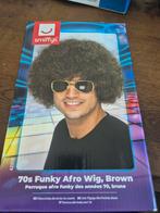 Smiffys 70s Funky Afro Pruik Bruin - Nieuw in Verpakking, Ophalen of Verzenden, Nieuw, Accessoires