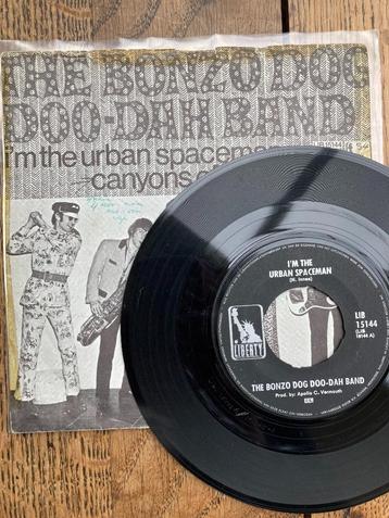 Vinyl single 7" Bonzo Dog Doo-dah Band Urban spaceman / 