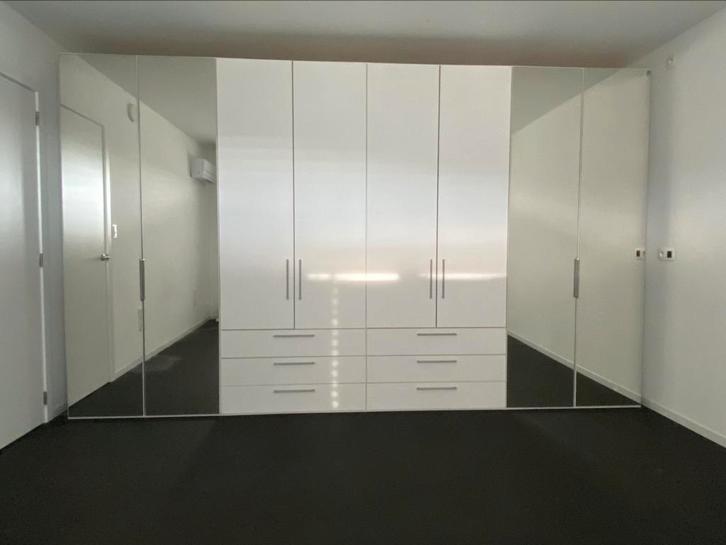 Kledingkast, zo goed als nieuw, 4 meter. overcompleet., Huis en Inrichting, Kasten | Kledingkasten, Zo goed als nieuw, 200 cm of meer