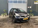 Toyota Aygo 1.0-12V Comfort, Voorwielaandrijving, Stof, Gebruikt, Zwart