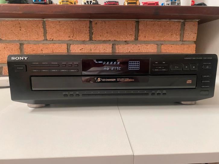 Sony CDP-CE535 5-CD Wisselaar - Defect/Onderdelen, Audio, Tv en Foto, Cd-spelers, Gebruikt, Sony, Wisselaar, Ophalen of Verzenden
