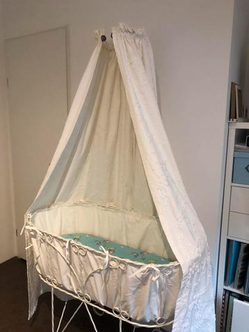 Brocante vintage wieg - compleet TEAB / weinig  beschikbaar voor biedingen