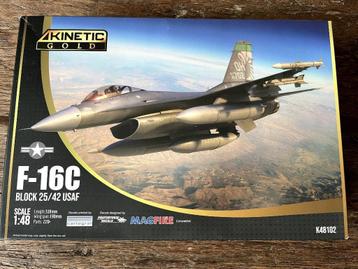 Kinetic F-16C Block 24/42 USAF vliegtuig bouwdoos beschikbaar voor biedingen