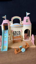 Sylvanian Families Schattige Speelgoed Crèche, Ophalen of Verzenden, Zo goed als nieuw, Poppenhuis