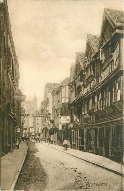 (379-074-021) York Stonegate, Verzamelen, Ansichtkaarten | Buitenland, Engeland, Verzenden