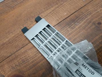 IKEA METOD Geventileerde plint roestvrij staal 302.214.58 - afbeelding 3