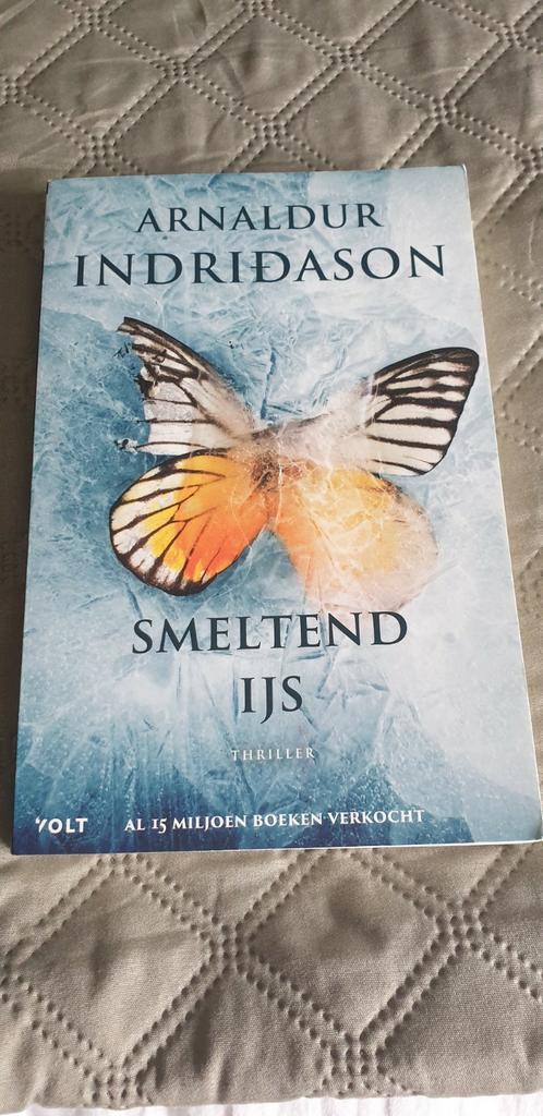 Arnaldur Indridason - Smeltend ijs, Boeken, Thrillers, Zo goed als nieuw, Nederland, Ophalen of Verzenden