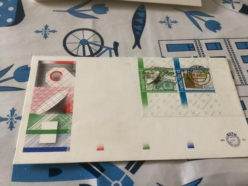 No3587 Afwijkend E192 gedeelte van vel 100 jaar pakketpost, Postzegels en Munten, Postzegels | Eerstedagenveloppen, Onbeschreven