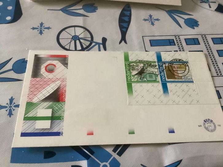 No3587 Afwijkend E192 gedeelte van vel 100 jaar pakketpost, Postzegels en Munten, Postzegels | Eerstedagenveloppen, Onbeschreven