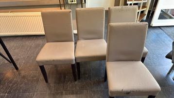 GRATIS ophalen 8 eetkamer stoelen kunstleer beschikbaar voor biedingen