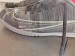 Nike zaalvoetbalschoenen mt 42, Sport en Fitness, Voetbal, Ophalen of Verzenden, Gebruikt, Schoenen