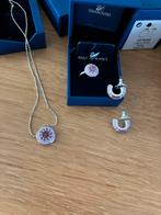 Swarovski paarse/lila set nieuw in doos origineel ringmaat55, Verzamelen, Swarovski, Ophalen of Verzenden, Nieuw
