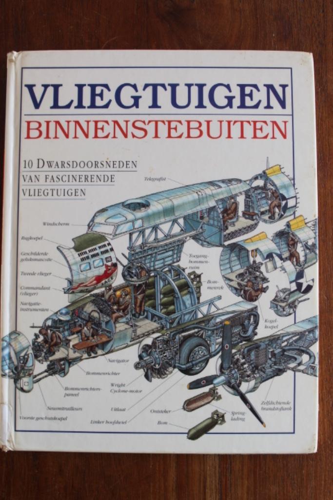 Vliegtuigen binnenstebuiten (dwarsdoorsneden), Boeken, Kinderboeken | Jeugd | 10 tot 12 jaar, Gelezen, Ophalen of Verzenden