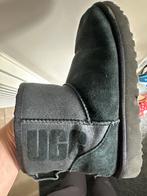 Uggs maat 38 - Zwart met glitter, Kleding | Dames, Schoenen, Ophalen of Verzenden, Zo goed als nieuw, Zwart, Lage of Enkellaarzen